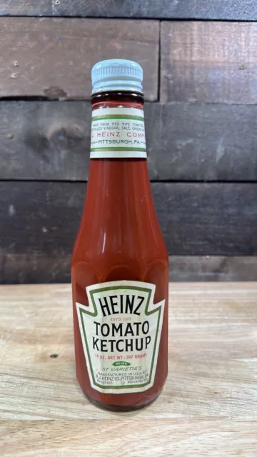 https://www.picclickimg.com/fWYAAOSwYX9lNART/RARE-Vintage-H-J-Heinz-Tomato-Ketchup-Glass.webp
