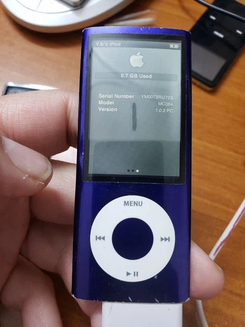 APPLE IPOD NANO 5th GEN A1320 8GB BLEU LECTEUR MP3 Fonctionne très bien