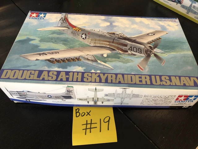 TAMIYA DOUGLAS A-1H Skyraider US Navy #61058 1/48 Scale Model Kit With ...