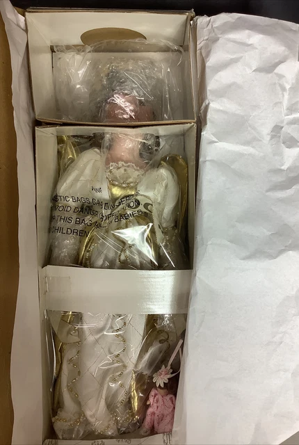 Heritage Signature Collection Porcelain Doll 16 In Vintage 2001 2