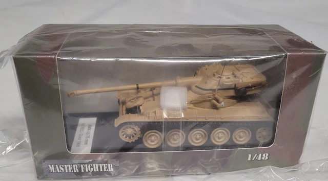 MASTER FIGHTER 1/48 MILITAIRE RENAULT VAB MkIII APC camouflé sable 6X6