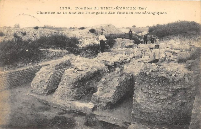 Cpa 27 Fouilles Du Vieil Evreux Chantier De La Sosiete Francaise Des Fouilles Ar