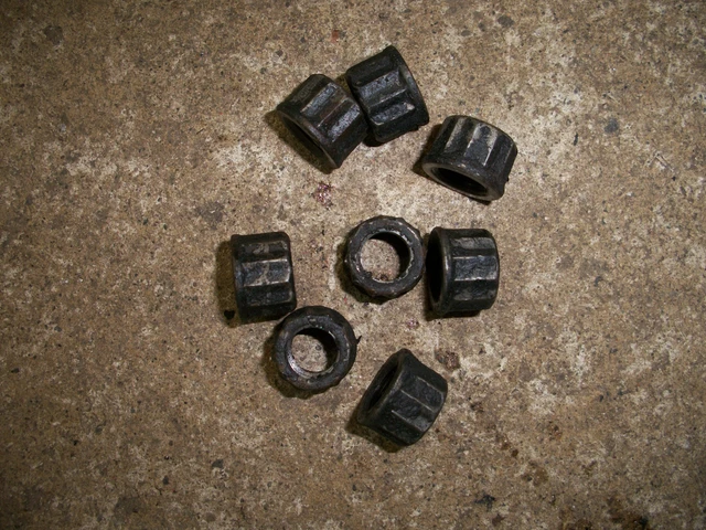 Triumph Cylinder Base Nuts 650cc T120 TR6 1972 RI