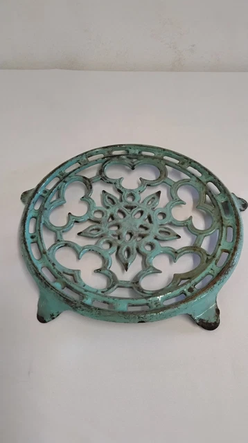 Dessous de plat en fonte émaillée par Geneviève Lethu