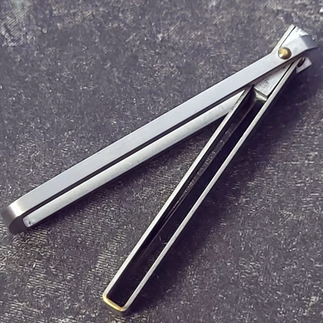 FUNNY FOLDER Knife Made in St Paul USA BY B & B Swinger Tri Fold NOS MINTY