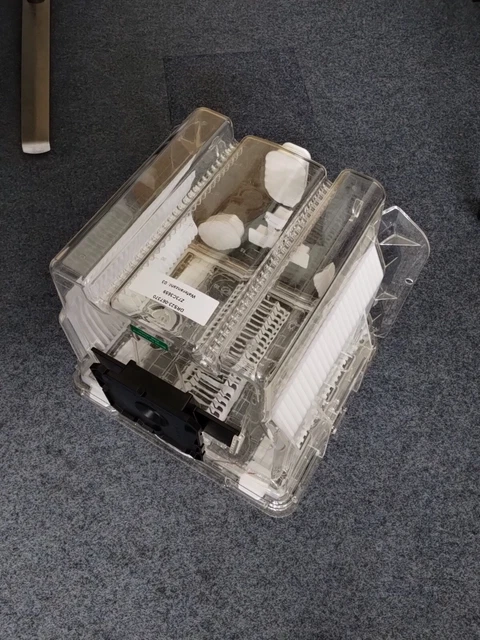 MW-300G-M 300mm Wafer Transport Case, FOP, Used