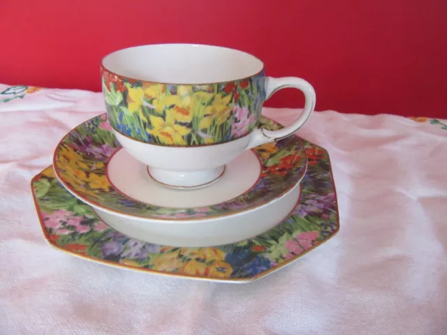 Lovely Vintage Paragon  bone china Springtime Trio cup saucer tea plate