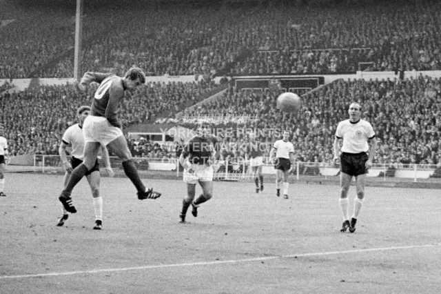 Goal Geoff Hurst England 1966 World Cup Final Quality Photo Print Trophy Team 2