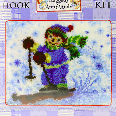 Kit de alfombras de gancho de esquí con pestillo de nieve Raggedy Ann & Andy - Andy 21""x 28"" textiles MCG
