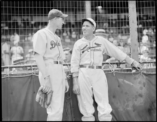 Schoolboy Rowe & Hall Of Fame Great Dizzy Dean Tigers ,Cardinals Classic  8X10