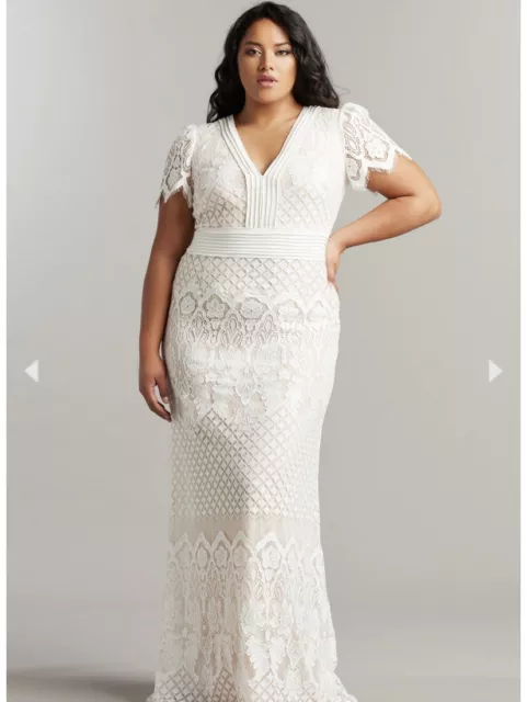 Tadashi Shoji lace wedding dress - new with tags, Size 16 Tadashi Shoji lace wedding dress - new with tags, Size 16