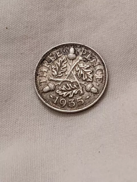 1935 - silver threepence - George V