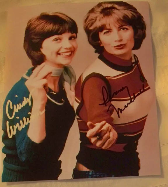 Laverne & Shirley ~ Penny Marshall Cindy Williams signed photo by BOTH ~ w/PROOF