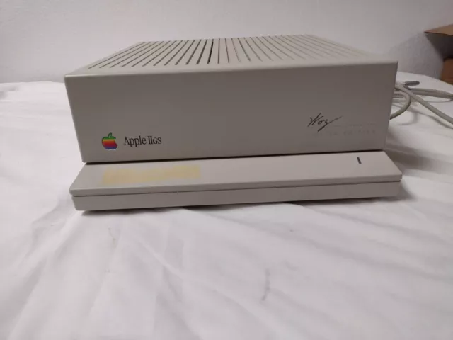 Apple II GS Limited Edition Woz  Computer AS IS UNTESTED