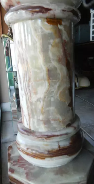 Italian Classical Neoclassical Agate Marble 40" Pedestal Column Plant Stand