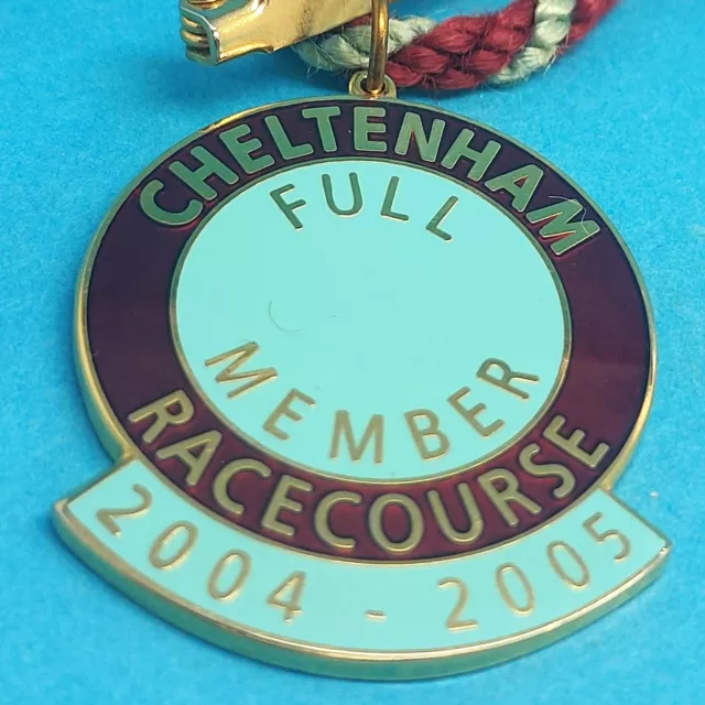 Cheltenham Horse Racing Members Badge - 2004 / 2005