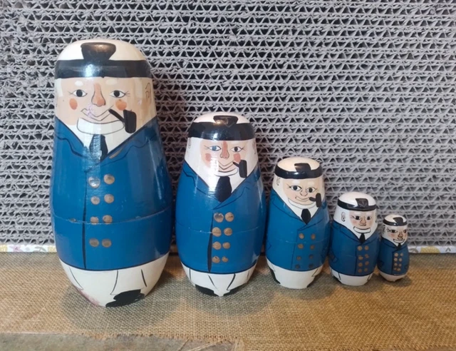 Poupées Russes Matriochka. Occasion très bon état Poupées Russes Matriochka. Occasion très bon état