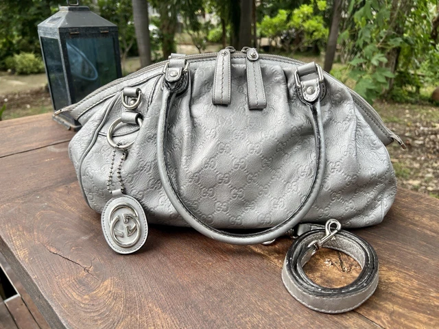 Gucci Silver Metallic GG Monogram Logo Sukey Handbag 2 Way Shoulder Tote Bag Gucci Silver Metallic GG Monogram Logo Sukey Handbag 2 Way Shoulder Tote Bag