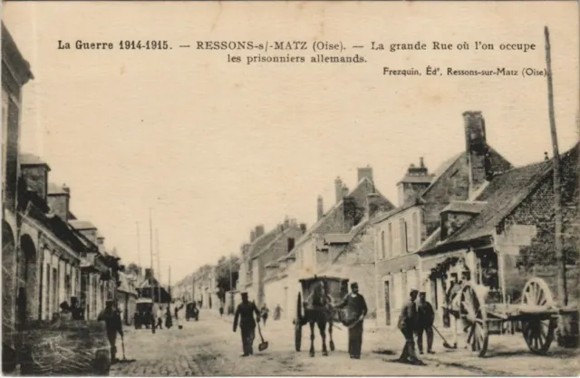 CPA RESONS-sur-MATZ La Grande Rue - German prisoners (1208152)