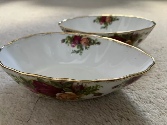 Royal Albert - 2 Old Country Roses - Sweet/Olive Dishes