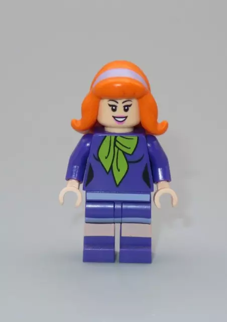 LEGO DAPHNE BLAKE Scooby Doo minifigure from 75904 75903 Mystery ...