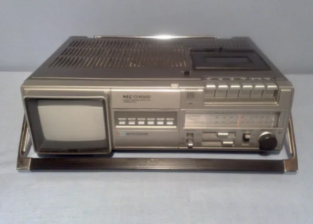 NEC CT - 6000 Televisore a colori, radio e registratore e riproduttore cassette