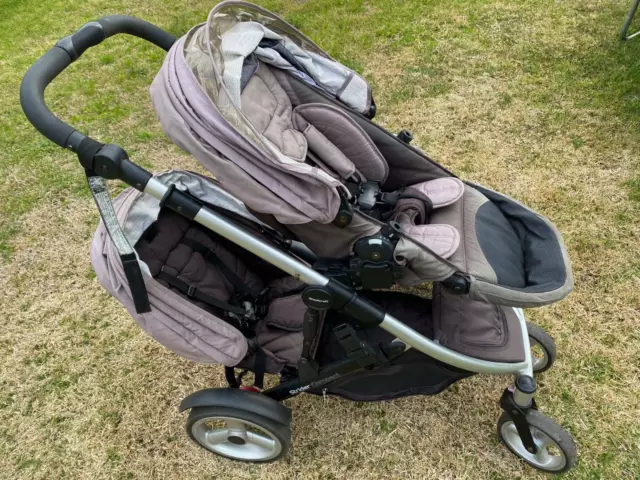 Strider Compact Double Pram + Accessories