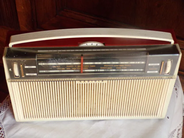 poste de radio transistor bakelite, RADIOLA,vintage,collection