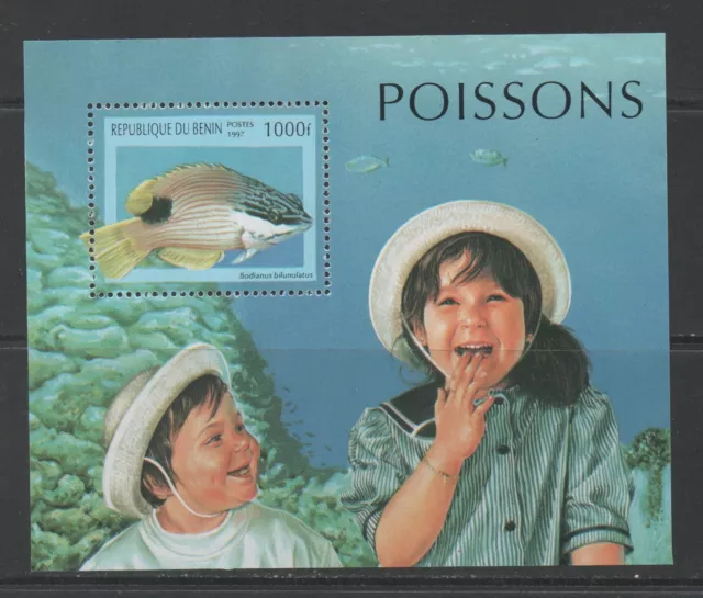 Thematic Stamps Animals - BENIN 1997 FISHES MS mint