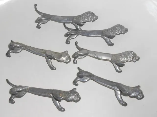 Bancos de cuchillo vintage de metal - leones y gatos aprox. 10 cm de ancho cada uno