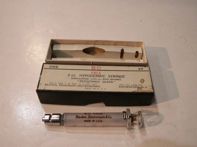 Vintage - B-D Yale - 2Y 2cc. Hypodermic Syringe Glass - Becton USA - Orig. Pkg.