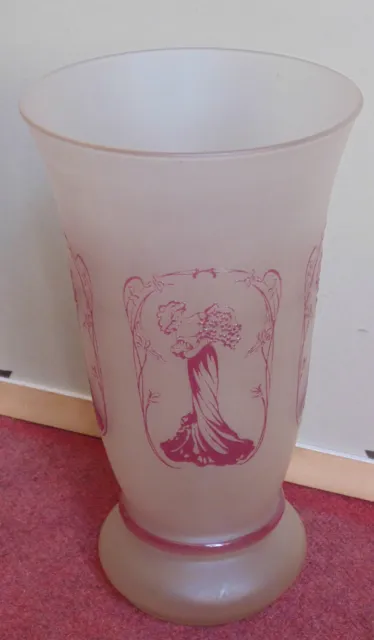 rare ANCIEN vase pate de verre décor en relief  femme art nouveaux art déco Daum