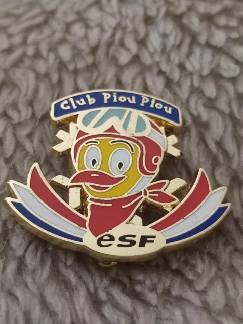 Broche Insigne ESF Ski club piou piou badge broche piou nouveau modele neuf.