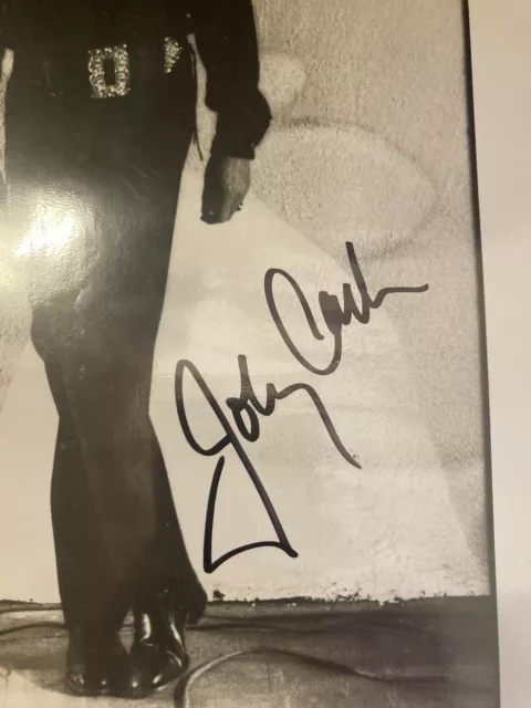 Johnny Cash signed 8x10 b&w photo 2