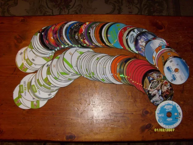 Lot Of Over 160 Nintendo Wii Video Games...as Is Lot # 11