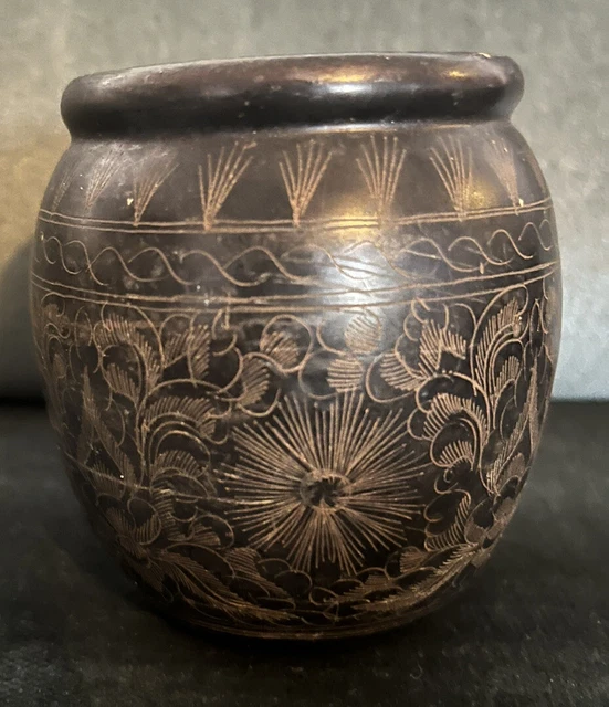 Oriental Black Laquer Pen Brush Pot Engraved