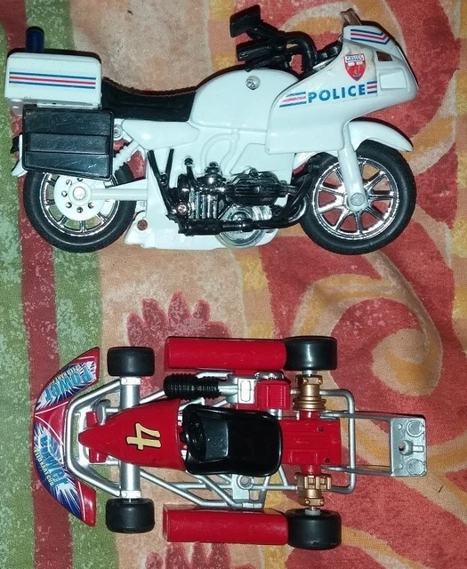 Giochi Preziosi Police – Voiture Et Moto à Roue Libre Avec Figurine Policier Articulée 7 Cm Et Accessoires – Dès 4 Ans