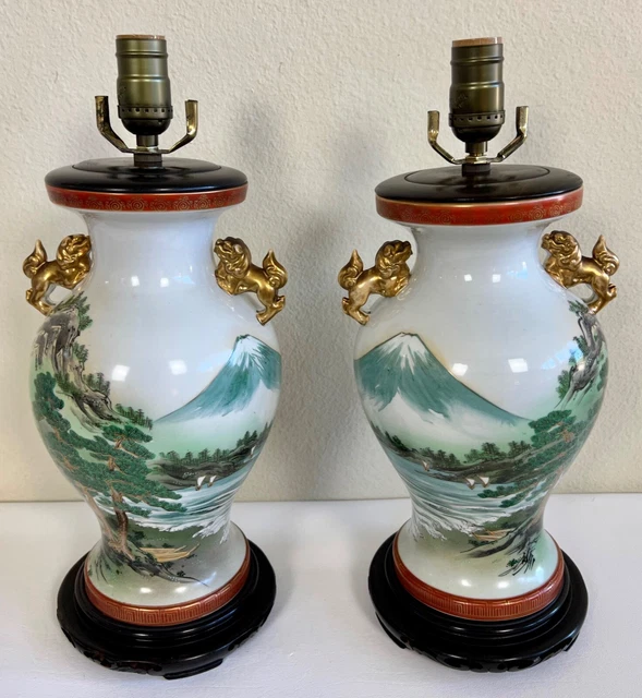 Chinoiserie Pair Porcelain Urn Vase w/ Foo Dogs, Mounted as Lamps