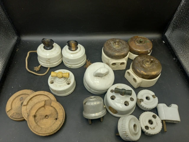 Lot Interrupteurs Anciens En Porcelaine Bois Os Plus Prises Et Autres Voir...