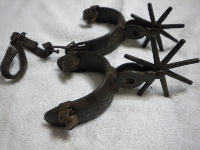 Vintage pair   Iron Cowboy Boot Spur 8 Points 3