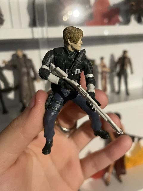 MINI FIGURINE DE collection Resident Evil 4 Biohazard Agatsuma femme