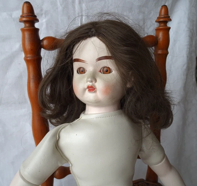POUPÉE ANCIENNE PARISIENNE PORCELAINE CORPS EN CUIR XIXe MARQUES A