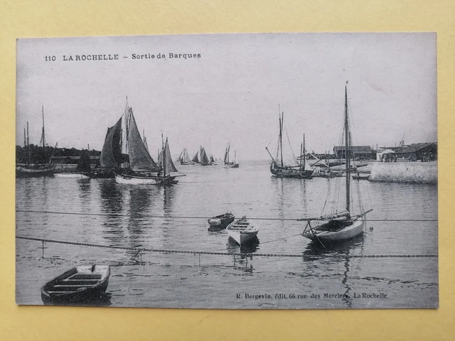 CPA 17 La Rochelle - Le Port Et L'Embarcadère Des Bateaux Pour L'Île De Ré - Début 1900