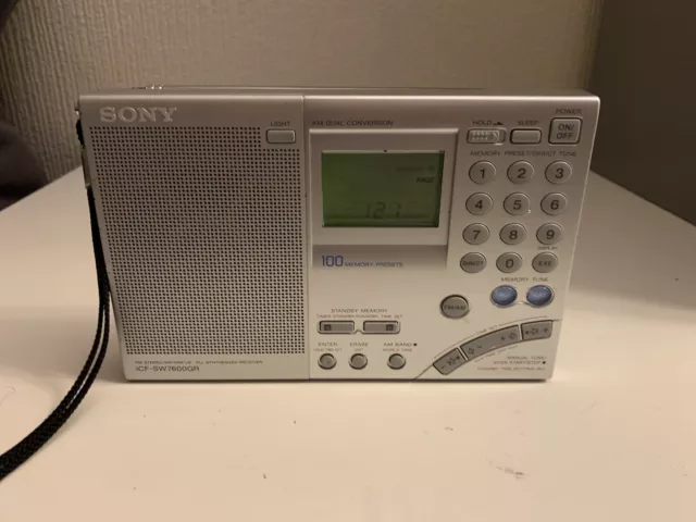 Sony ICF-SW7600GR Portable FM/SW/MW/LW PLL Synthesized World Radio Receiver *VGC