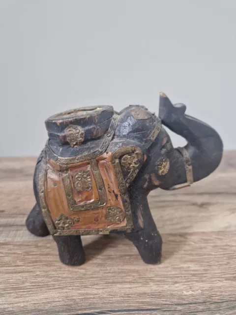 Antique Éléphant En Bois Et Laiton Ajusté