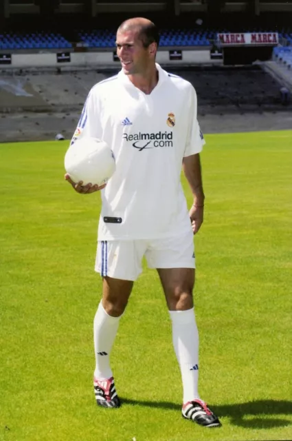 Altes Pressefoto Fußball, Real Madrid, Zidane, 2001, Druck 20 X 30 CM