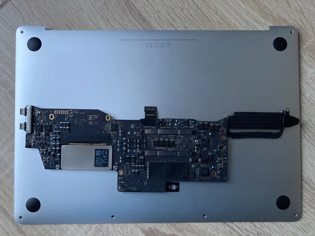 MAC-A1708 MACBOOK PRO 13 i5 8 GB 256 SSD - Tecnología AltérCo