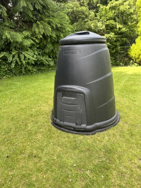 Blackwall 220 litre compost bin With Base - black food waste recycling garden