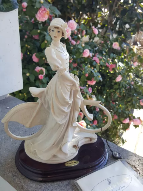 Statuina Capodimonte Giuseppe Armani Sunday Ride con certificato 1994