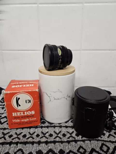 Helios 28mm F2.8 M42 Mount Fit Wide Angle Automatic Lens Tested